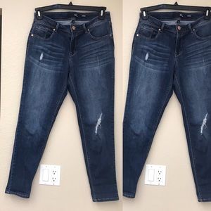 1822 Denim Adrianna Skinny Jeans 